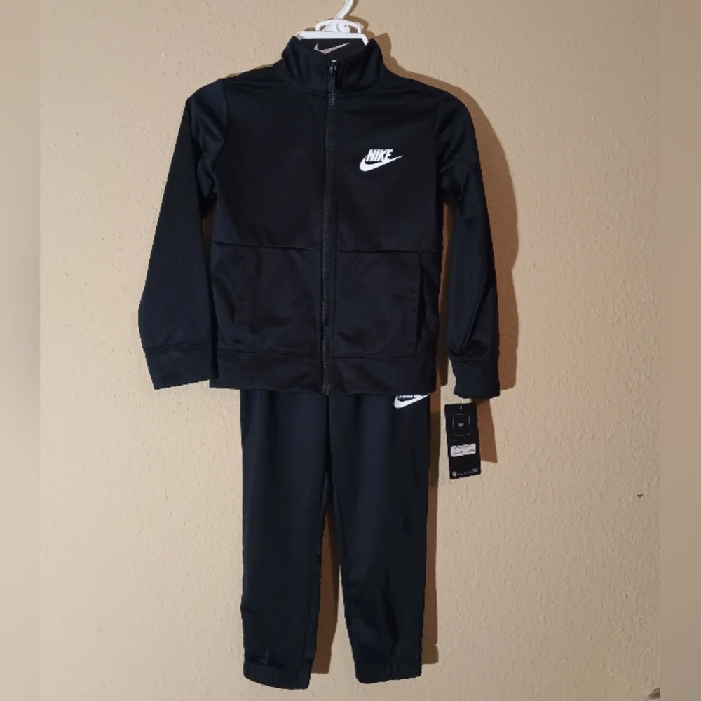 Kids Nike Tracksuit Set – Black Zip-Up Jacket & Joggers - Picture 1 of 11